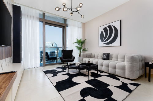 Photo 10 - Maison Privee - Exclusive Apt w/ Striking Sea & Dubai Marina Vws