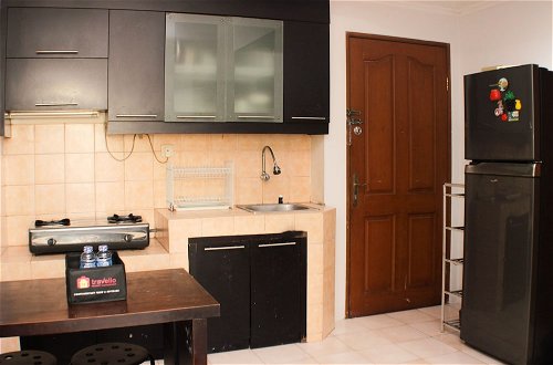 Photo 7 - Homey And Comfort Living 2Br At Mediterania Palace Apartment