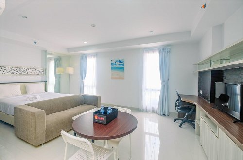 Foto 8 - Stunning Studio Azalea Suites Apartment