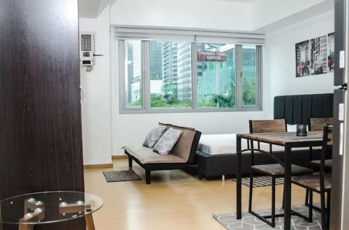 Photo 12 - Prime BGC Location Apartments by PH Staycation