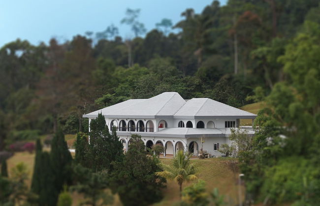 Cozy Villa Genting Highlands - Photo 1