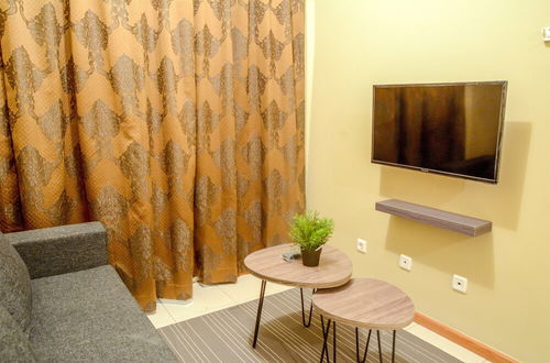 Foto 19 - 2 Bedrooms Grand Palace Apartment Kemayoran by Travelio