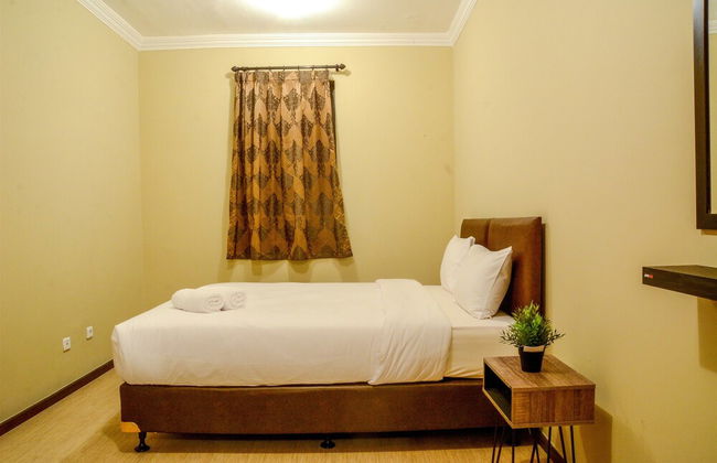 2 Bedrooms Grand Palace Apartment Kemayoran by Travelio - Foto 1