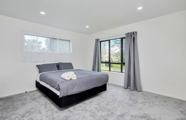 Superb Holiday Home near Airport - Foto 5