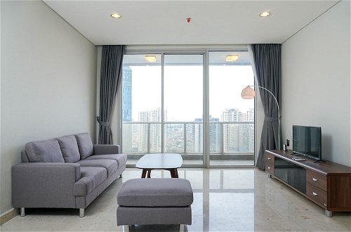 Foto 13 - Relaxing 2BR at The Empyreal Condominium Epicentrum Apartment By Travelio