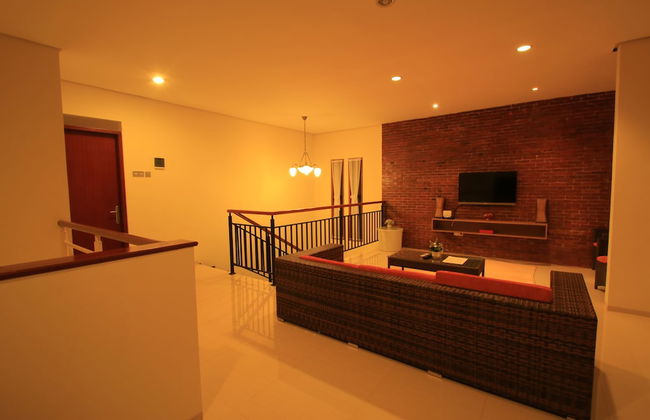 De Reiz Villa Dago Syariah - Foto 3