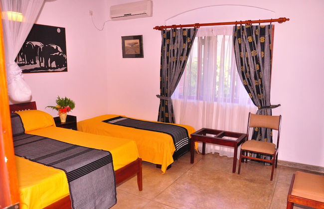 Serenity Lake Front Villa - Foto 10