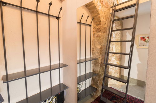 Photo 21 - Best Location Jerusalem Stone Apartment