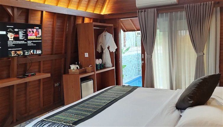 Photo 1 - Room in Villa - Love Without Boundaries
