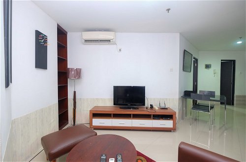 Foto 9 - Best and Homey 2BR Taman Sari Semanggi Apartment