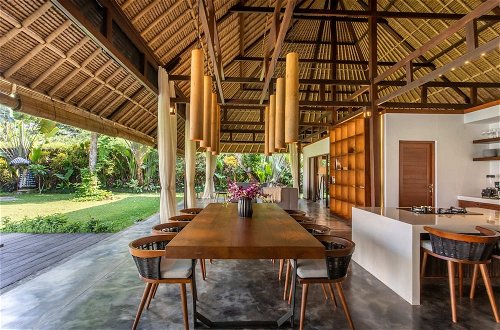 Foto 73 - Luxury Jungle Villa, 3 BR, Ubud With Staff