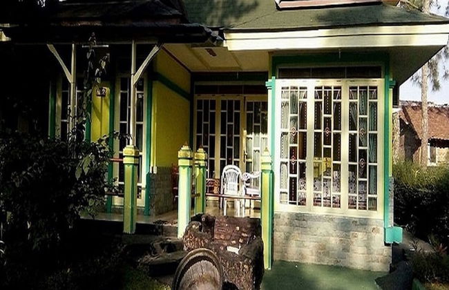 Villa Kota Bunga Violet - Foto 59
