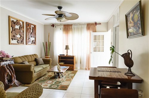 Photo 3 - New Kingston Guest Apartment VII