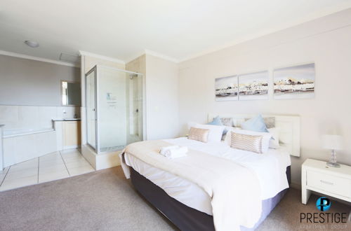 Photo 12 - Prestige Apartment Sandton at Westpoint