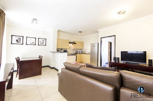 Photo 28 - Prestige Apartment Sandton at Westpoint