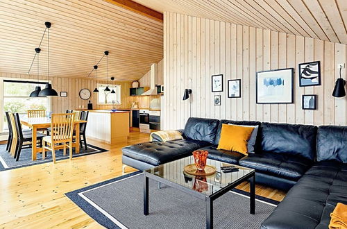 Photo 11 - 10 Person Holiday Home in Vaeggerlose