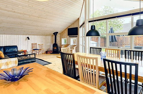 Photo 10 - 10 Person Holiday Home in Vaeggerlose