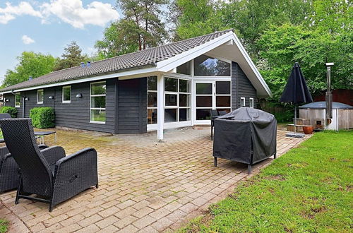 Photo 18 - 10 Person Holiday Home in Vaeggerlose