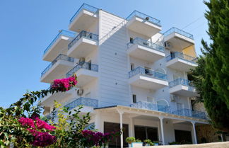 Photo 1 - Miracle Luxury Apartments