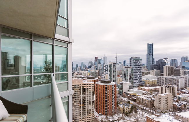 QuickStay - Modern 2-Bedroom Condo, Panoramic City Views - Foto 53