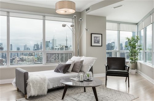 Foto 13 - QuickStay - Modern 2-Bedroom Condo, Panoramic City Views