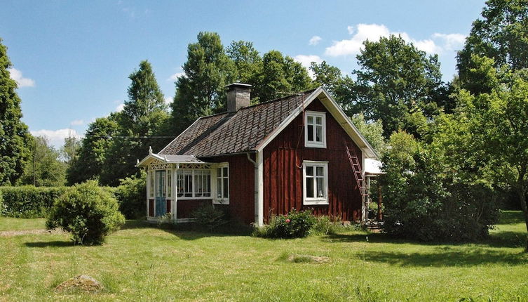 Photo 1 - 5 Person Holiday Home in Kalvsvik