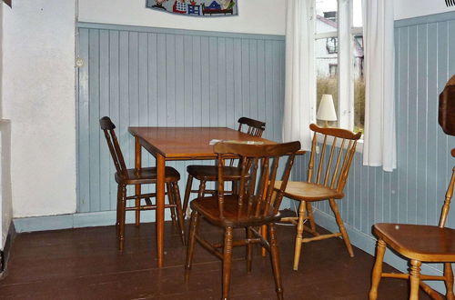 Photo 3 - 5 Person Holiday Home in Kalvsvik