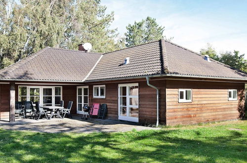 Foto 1 - 8 Person Holiday Home in Store Fuglede