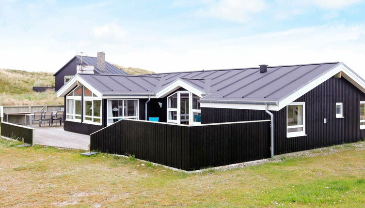 Foto 1 - Sprawling Holiday Home at Hvide Sande With Indoor Whirlpool