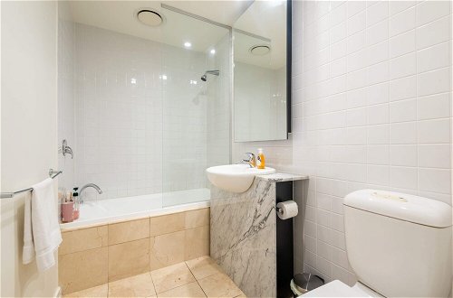 Photo 30 - Spacious CBD Apt in the Heart of Melbourne
