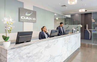 Photo 2 - Oaks Melbourne on Collins Suites