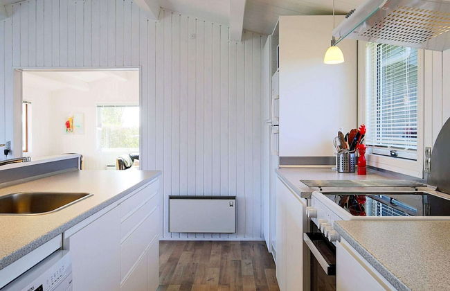 6 Person Holiday Home in Gedser - Foto 3