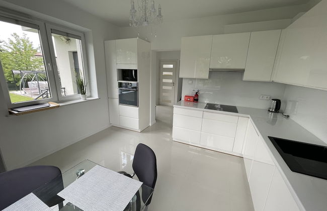 Modern House with Garden - Foto 10