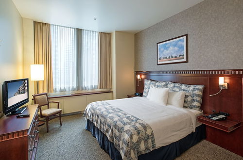 Photo 6 - Le Square Phillips Hotel And Suites