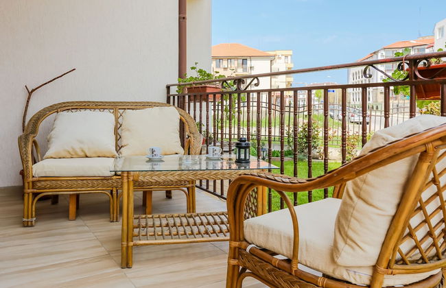 2 Bedroom Apartment in Dafinka Guest House - Foto 24