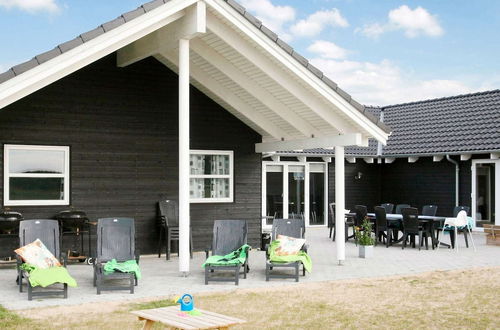 Photo 17 - 20 Person Holiday Home in Lokken