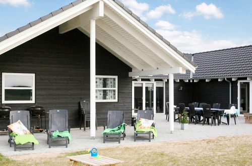 Photo 21 - 20 Person Holiday Home in Lokken