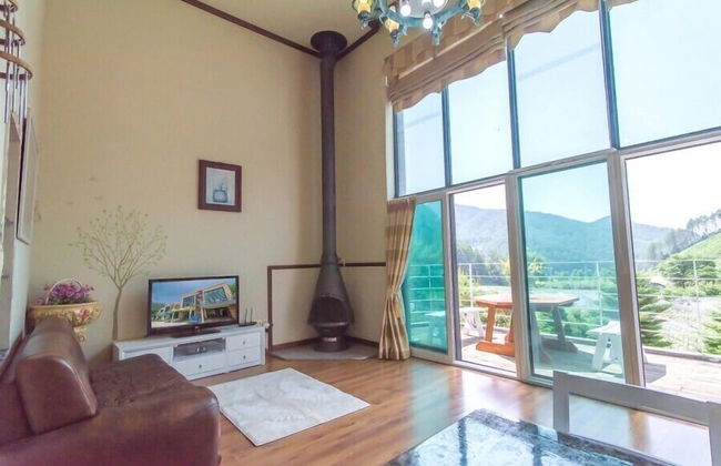 Sunny Junny Pension - Photo 40