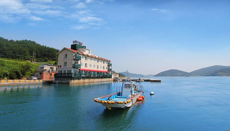 Photo 1 - Namhae 1 Night 2 Days Pension