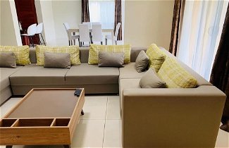 Photo 1 - 3 Bedroomed Fully Furnished Apartment in Bdex