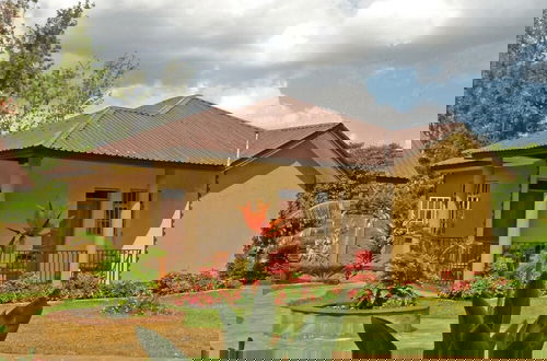Foto 11 - Milimani Cottages