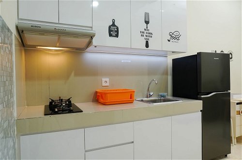 Photo 7 - Minimalist and Relaxing 1BR Apartment at Puri Orchard
