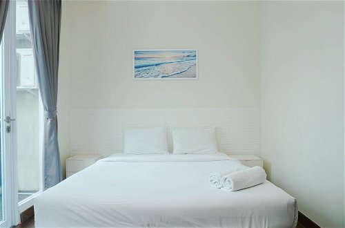 Photo 2 - Minimalist and Relaxing 1BR Apartment at Puri Orchard
