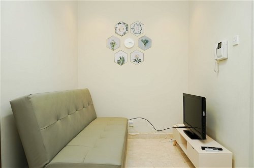 Photo 4 - Minimalist and Relaxing 1BR Apartment at Puri Orchard