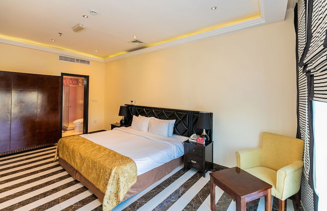 Royal Mirage Hotel and Apartments - Photo 4