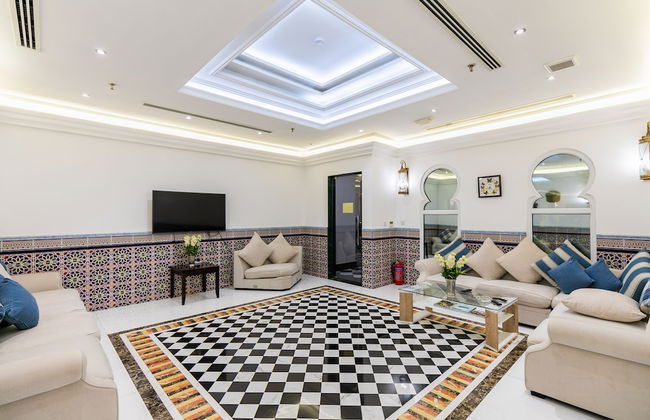 Royal Mirage Hotel and Apartments - Photo 2