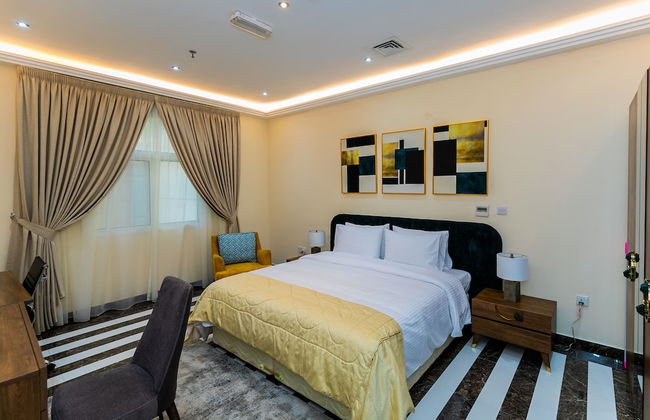 Royal Mirage Hotel and Apartments - Photo 1