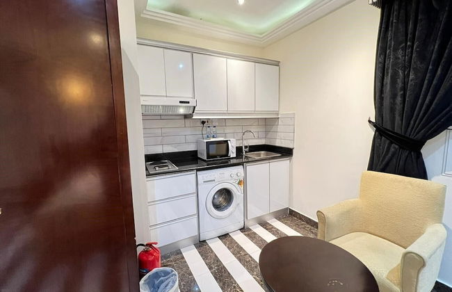 Royal Mirage Hotel and Apartments - Photo 26