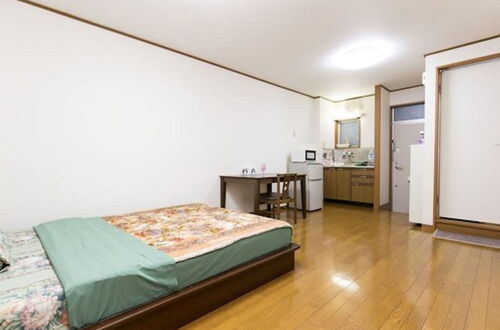 Photo 3 - Centrally Located Deluxe Furnished.2