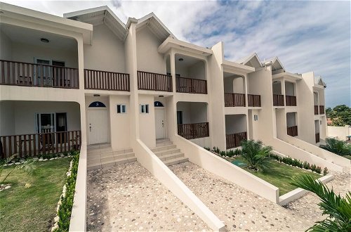 Photo 1 - Nianna Coral Bay Deluxe Townhouse 1